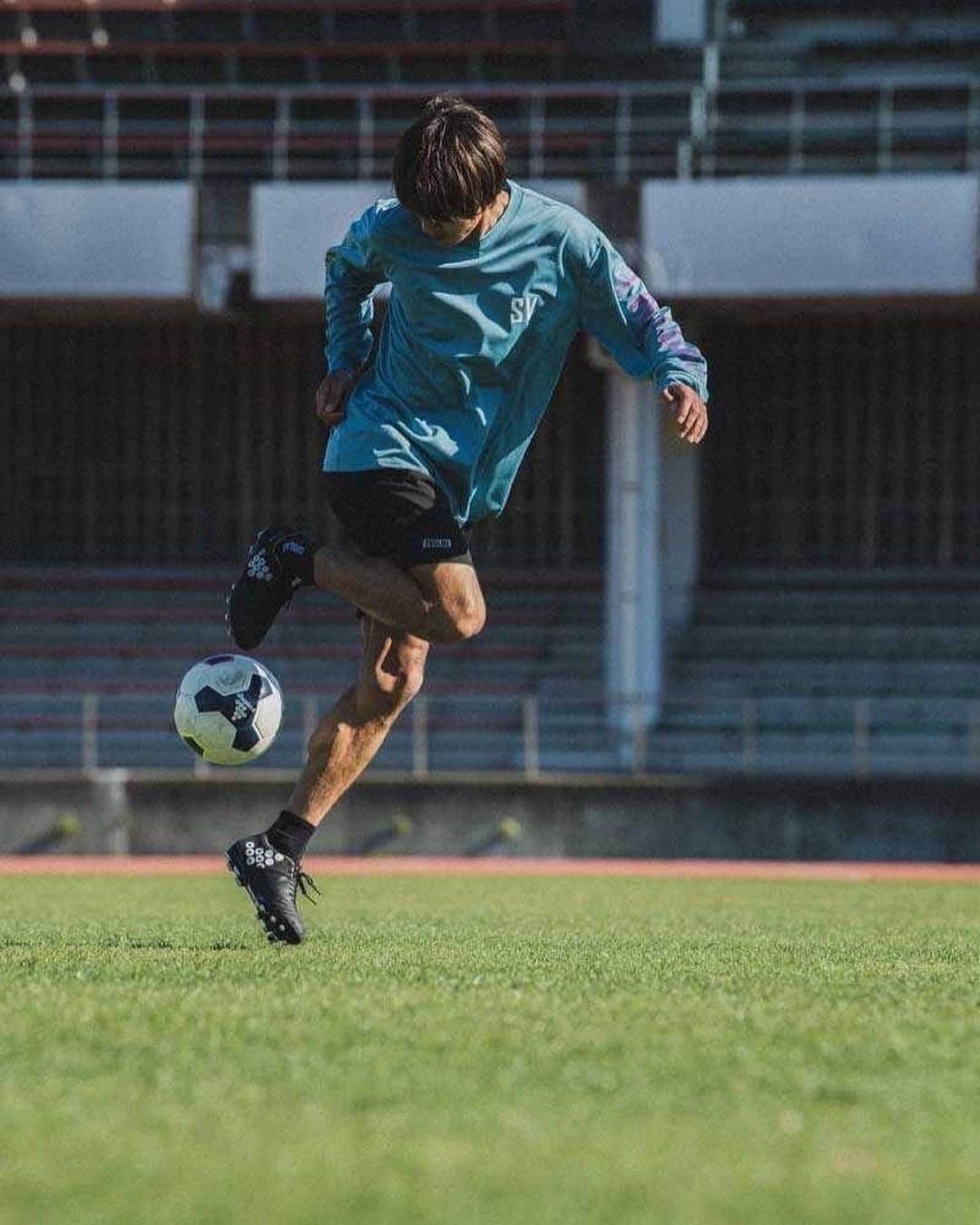 田邉草民さんのインスタグラム写真 - (田邉草民Instagram)「普段からサポートしてもらってる、SVOLMEのカタログに載せて頂きました。 かっこ可愛い商品たくさんあるので是非チェックしてみてください！  #SVOLME #スボルメ #2022ss」2月2日 10時50分 - tanabe_sotan
