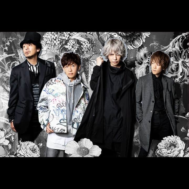 tetsuyaのインスタグラム：「L'Arc～en～Ciel 結成30周年記念アルバムリマスターBOX発売決定！  30th L’Anniversary 「L'Album Complete Box -Remastered Edition-」 2022年5月18日(水)発売  【完全生産限定盤 (11CD＋GOODS)】　 KSCL-3400～3411 ¥41,800(tax in)  詳細はこちら↓ https://www.tetsuya.uk.com/contents/495213  ご予約はこちら↓ https://kmu.lnk.to/LAlbum 早期予約特典あり※詳細は後日発表 ［早期期間］2月3日(木)12:00～3月3日(木)23:59まで  ■店舗特典 ［Amazon.co.jp］コットン巾着(ミニサイズ)  #LArcenCiel #30thLAnniversary #tetsuya」