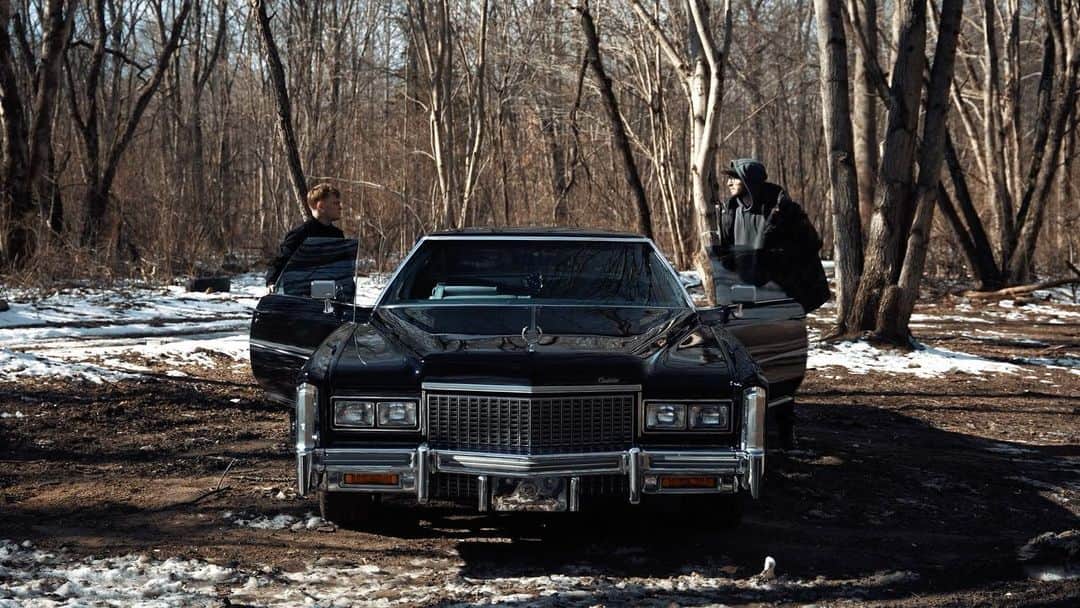 クリス・ウェビーのインスタグラム：「New video for #LordKnows featuring @justin_clancy is out NOW !!  Shout to @frankie_fire for bringing one of my favorite Sopranos episodes to life in a unique way, and shout to all the Sopranos fans who get the Pine Barrens reference 🤌🏻🕸」