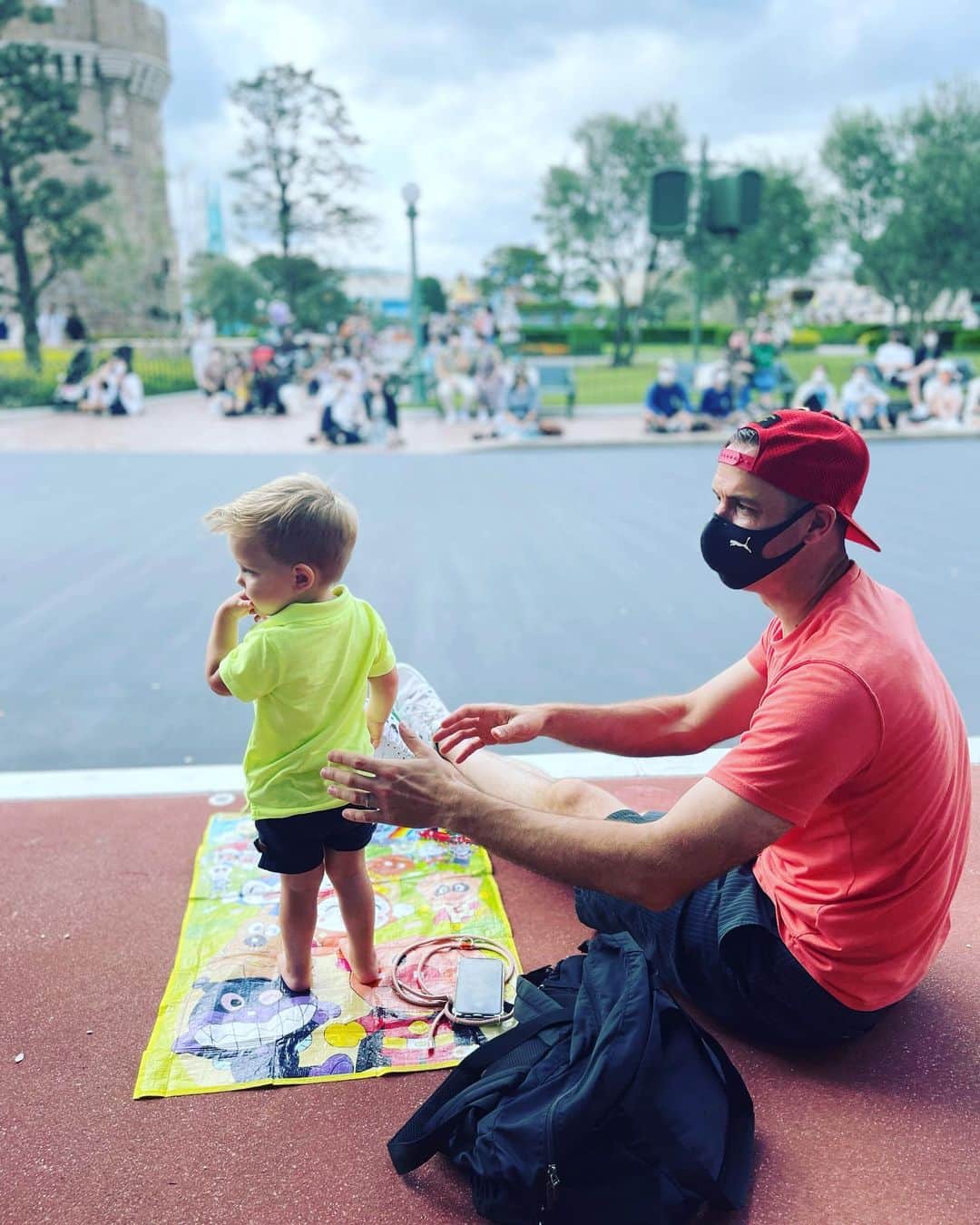 リック・バンデンハークさんのインスタグラム写真 - (リック・バンデンハークInstagram)「Hanging out with the legendary Walt Disney! @tokyodisneyresort_official @anneloes_vdhurk」2月3日 5時50分 - rick_vdhurk