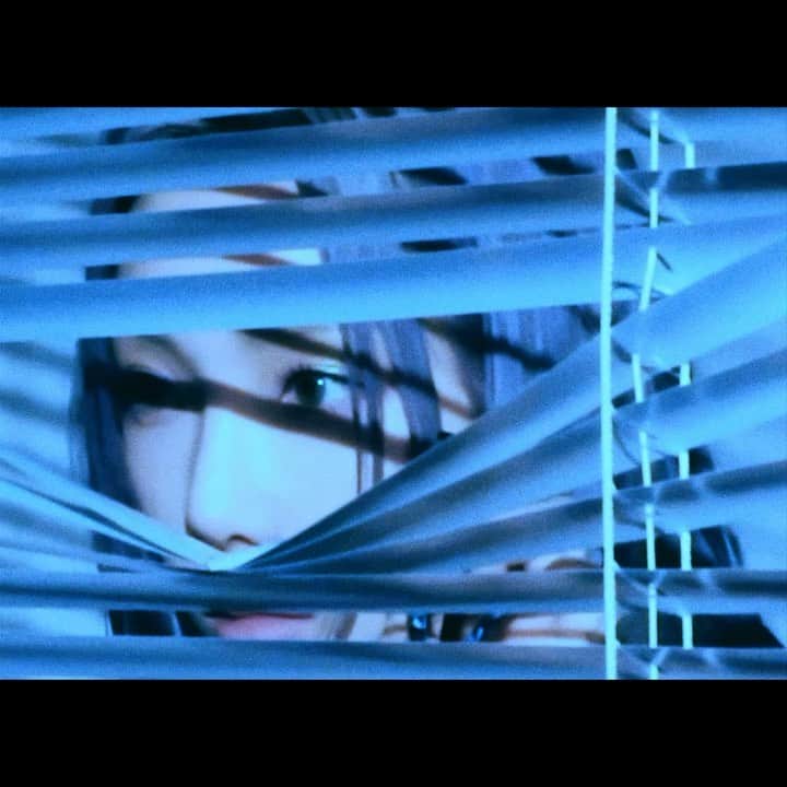 のインスタグラム：「' INVU ' 🫀 2022. 02. 14 / 6pm (kst)」