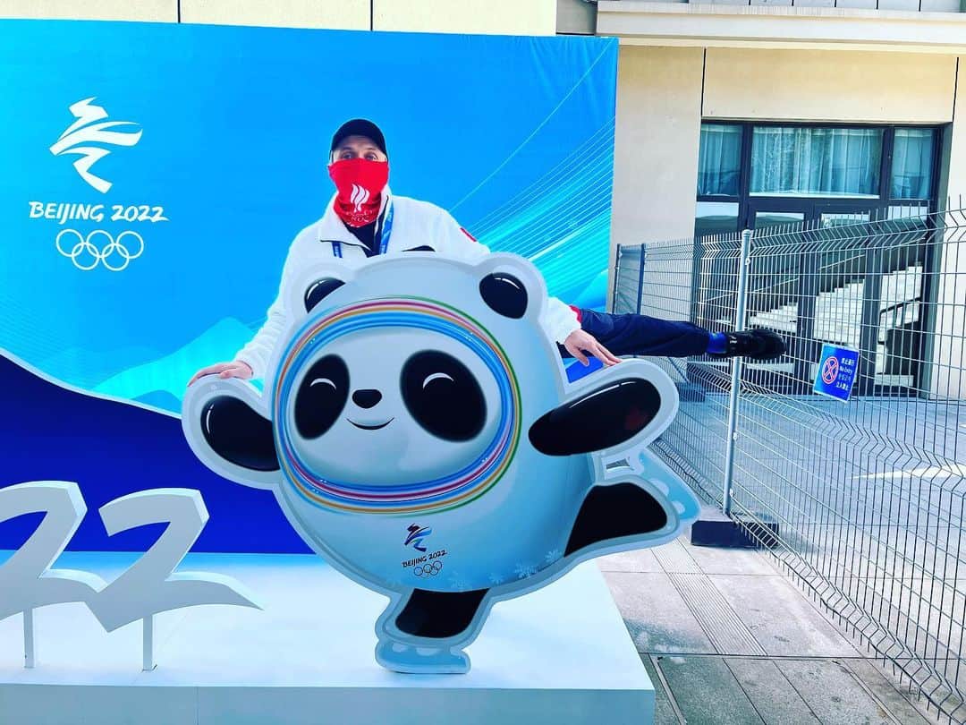 マキシム・トランコフのインスタグラム：「⛸」