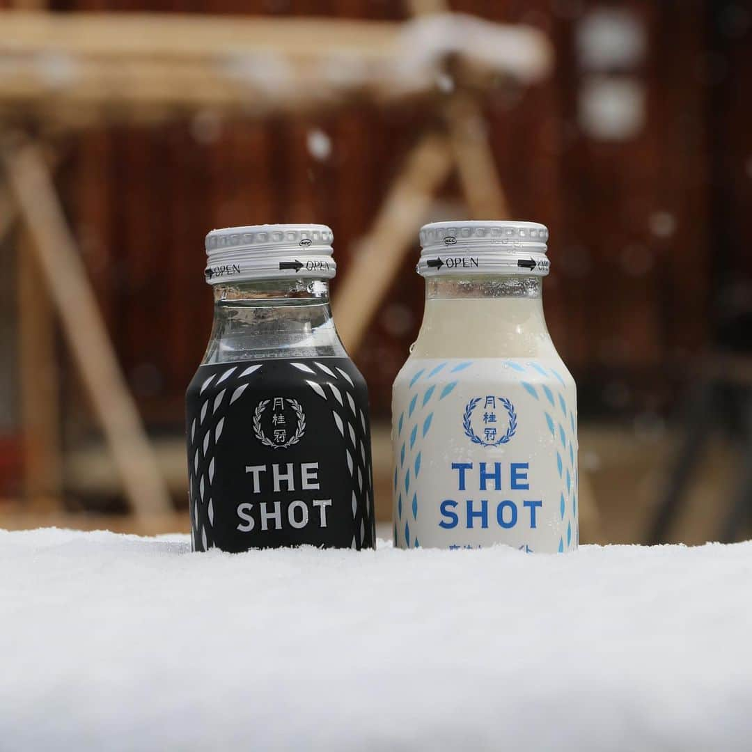 Gekkeikan Sake Officialさんのインスタグラム写真 - (Gekkeikan Sake OfficialInstagram)「THE SHOT on ice.  #snow #snowy #snowscape #snowworld #winter #gekkeikan #gekkeikansake #theshot #sake #japanesesake #sakebrewery #sakegram #japan #kyoto #fushimi #cooljapan #japanesestyle #雪 #雪景色 #月桂冠 #月桂冠大倉記念館 #日本酒 #清酒 #酒蔵 #京都 #伏見」2月3日 17時00分 - gekkeikansake