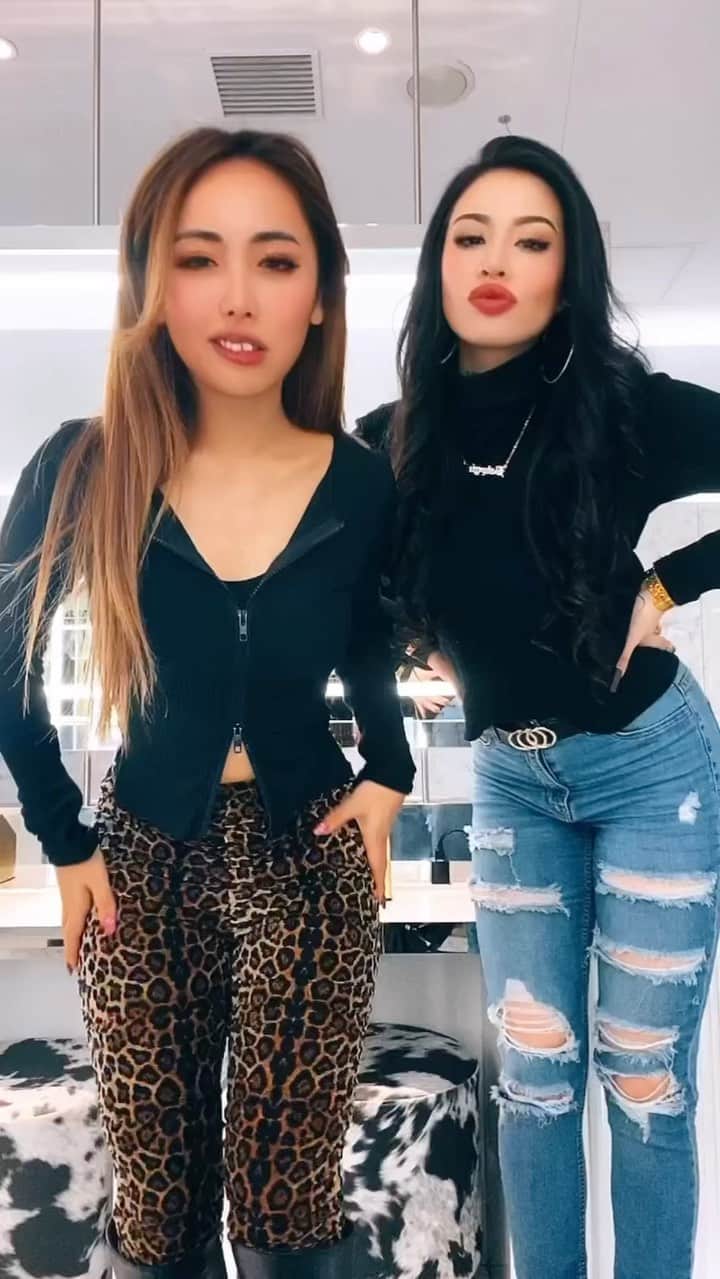 君島かれんのインスタグラム：「💗💗💗」