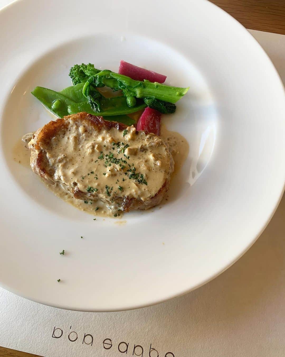 山田菜々のグルメインスタ