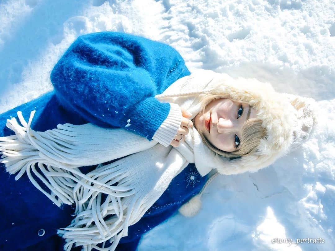 柊里杏のインスタグラム：「皆さんお久しぶりです❄︎ もう2月なんて、、 あっという間に春が来てしまいそうですね〜」