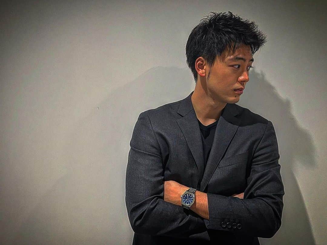 竹内涼真のインスタグラム：「zenith 　　　　 　　　　　DEFY SKYLINE  #zenith #defyskyline」