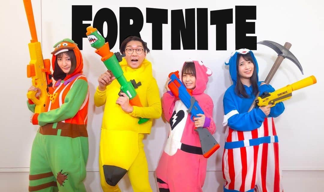 加藤一華さんのインスタグラム写真 - (加藤一華Instagram)「. お気に入りの写真🔫❣️  #Fortnite #フォートナイト #コスプレ #cosplay  #ボンボンTV #ただのオフショットなのに #めちゃくちゃいい写真 #ぐっぴんの腕が光る #今回も美術が素晴らしい #ラマ可愛かった〜🦙 #なるが今回もやらかした🦙 #動画見てね！🤣」2月4日 17時15分 - ichika_kato