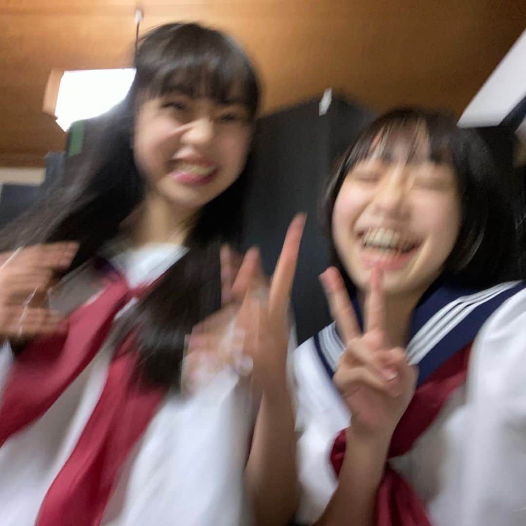 牧野羽咲のインスタグラム：「ずっと笑ってます🤣🤣  笑いすぎ…?  #愛しい嘘  #今夜11時25分から  #第4話   写真は優美役の#新井美羽 ちゃんと❤️  #牧野羽咲  #サンミュージック」