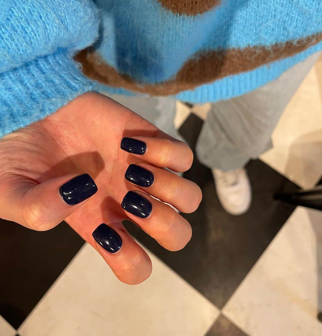 松本優さんのインスタグラム写真 - (松本優Instagram)「. . #yunail💅🏾 💙 . 今回はネイビーにしたよん🥵 . あさみさんいつも ありがとうございます👼 . #gelnails#nail#ネイル#ジェルネイル#ネイビーネイル」2月4日 19時57分 - matsumoto_yu