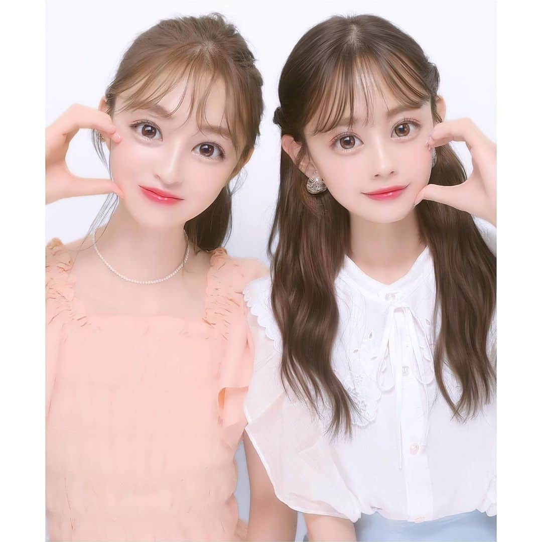ユリナのインスタグラム：「実は【ハルイロセカイ】のモデルをさせていただきました🍋🤍 ちょくちょく見つけたよ！って報告もらえてて嬉しかった（ ; ; ）  ポーズモデルのところに私はいるよ〜♡ もう出てるところもあるみたいだけど、全国に出るから見つけた子は撮ってみてね📸  プリ機の中に大きいミラーがついてるからベストな状態で撮れるのもハルイロセカイのポイントだよ〜＾＾ ・ ・ ・ #ハルイロセカイ #furyu #プリクラ」