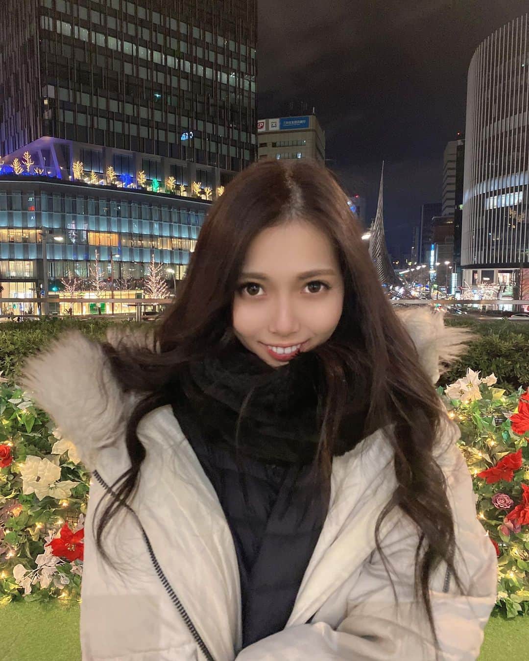山田恵里伽さんのインスタグラム写真 - (山田恵里伽Instagram)「名古屋駅の可愛い映えスポット🌷🌺🌹  #名古屋駅　#映えスポット　#フラワーゲート #時差投稿　#おすすめ　#地元　#観光　#今もあるかな #2022」2月4日 20時45分 - eeerika_12