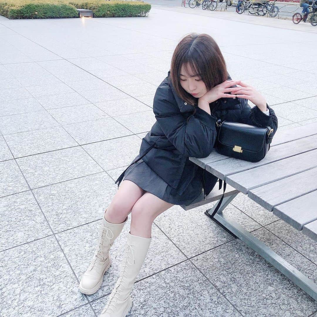 夏井さらさんのインスタグラム写真 - (夏井さらInstagram)「寒い日はダウン一択⛄️❤︎  . . . #韓国ファッション #ダウンジャケット #andrabbit」2月4日 20時59分 - sara_natsui