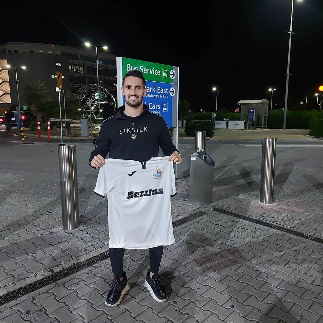 ウーゴ・ヴィエイラのインスタグラム：「💪🙏👌 @hiberniansfc.mt」