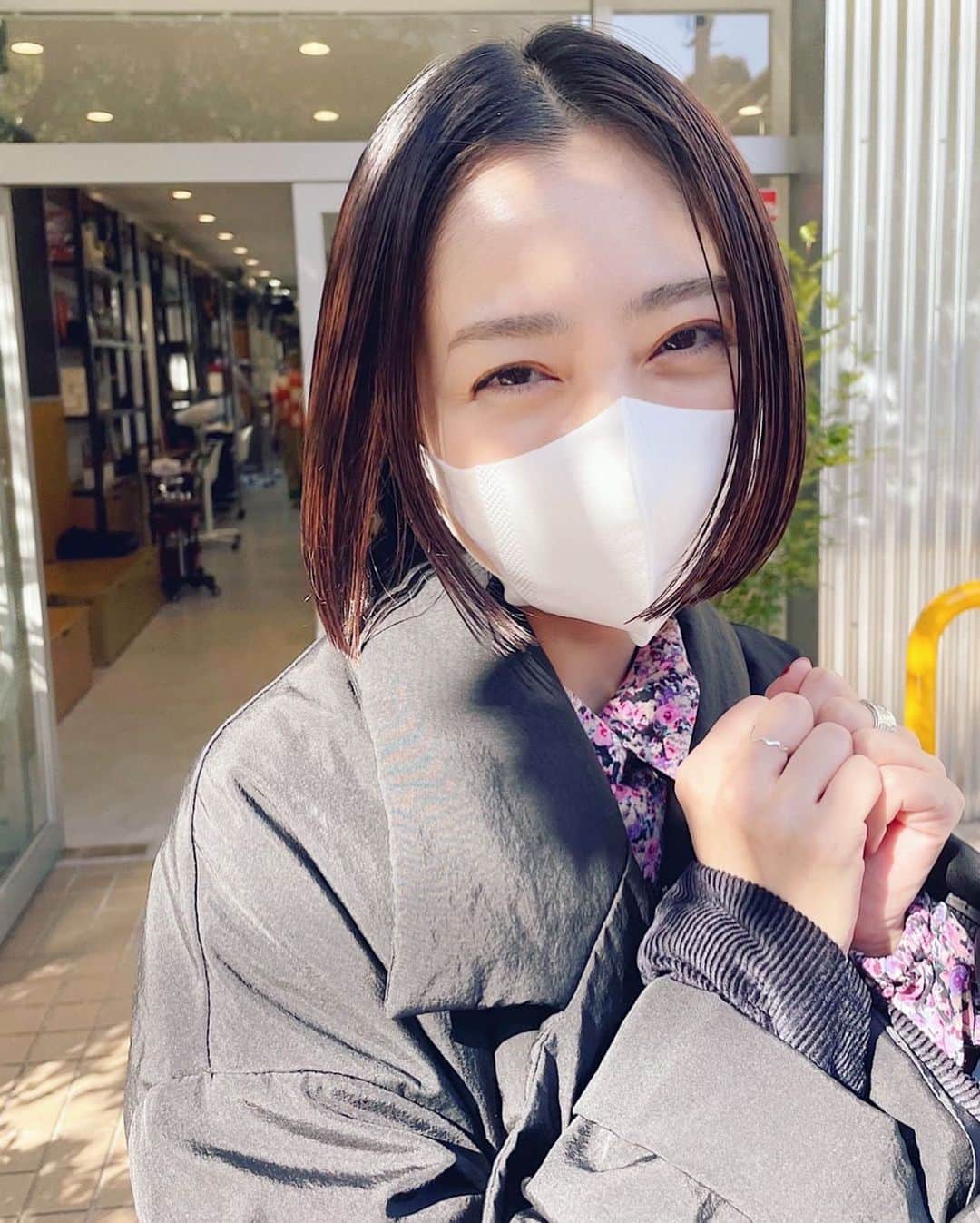 安達祐実さんのインスタグラム写真 - (安達祐実Instagram)「♡♡♡ 髪を切って、 スッキリして、 テンション高かった私。」2月5日 12時17分 - _yumi_adachi