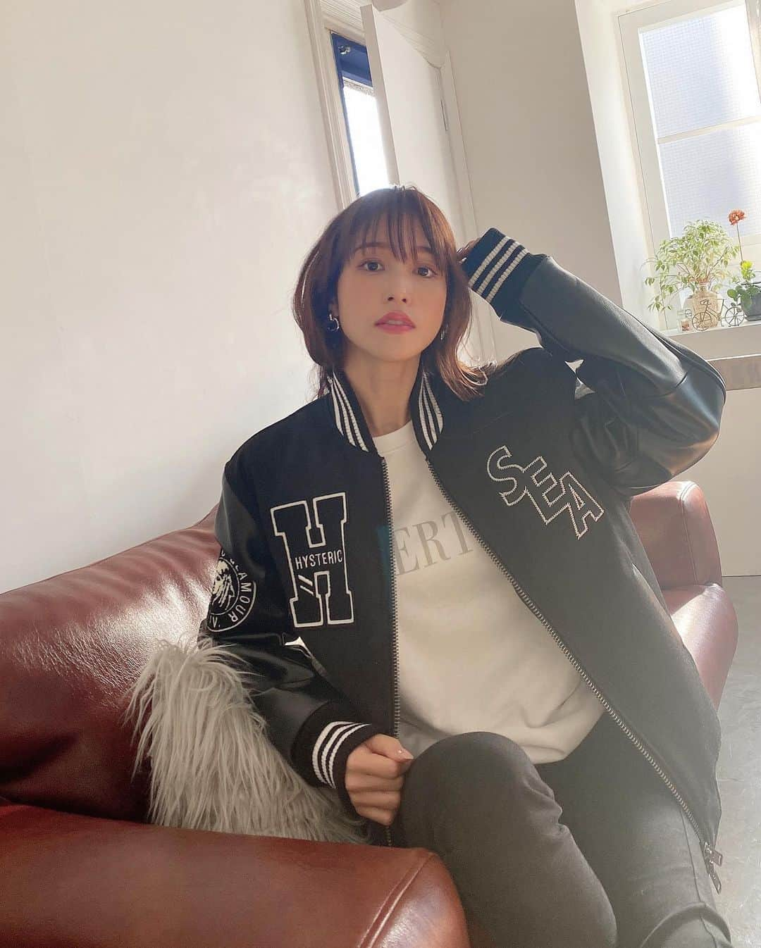 鷲見玲奈さんのインスタグラム写真 - (鷲見玲奈Instagram)「. しふく🦖  @windandsea_wear × @hystericglamour_tokyo」2月5日 17時13分 - sumi__reina