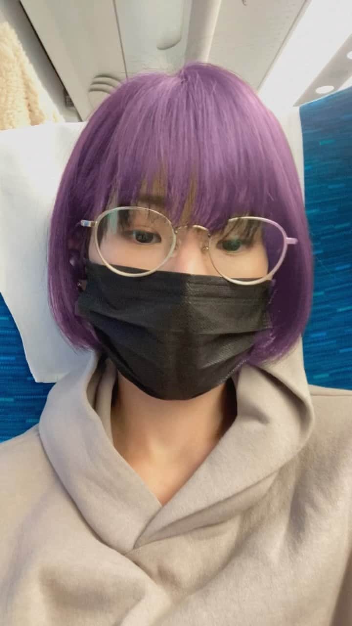 吉川ばんびのインスタグラム：「いけるやん紫」