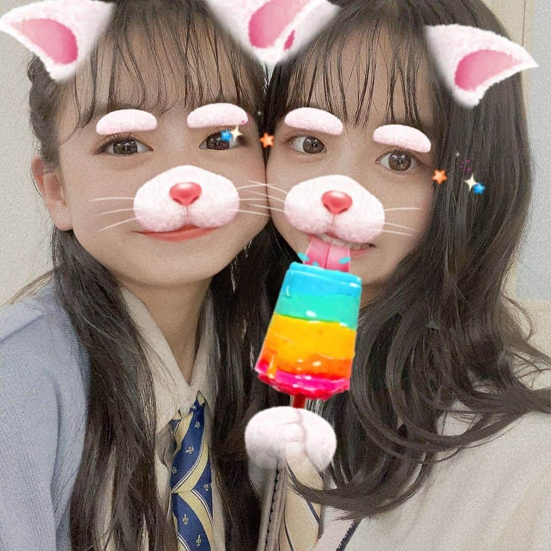 りなさんのインスタグラム写真 - (りなInstagram)「3月号の撮影で会った3人と♡  @rin_629_ ﾁｬﾝ @0033.2004 ﾁｬﾝ @kyasmil_ ﾁｬﾝ ・ ・  #popteen  #popteen芸能部 #トップティーンズ  #ミディモ目指し中  #りなちゃ  #jc2」2月5日 22時20分 - rinakahata121007