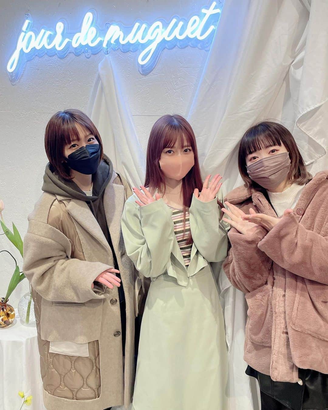 愛美のインスタグラム：「先日、ゆかるんさんのブランド @jour.de.muguet の展示会に行かせて頂きました！✨ . . 会う度に優しい言葉をかけてくれるゆかるんさんが大好き🥲💓 . . 新作もかわいすぎました✨ そして #SAYNinc  の設立おめでとうございます！🏰✨」