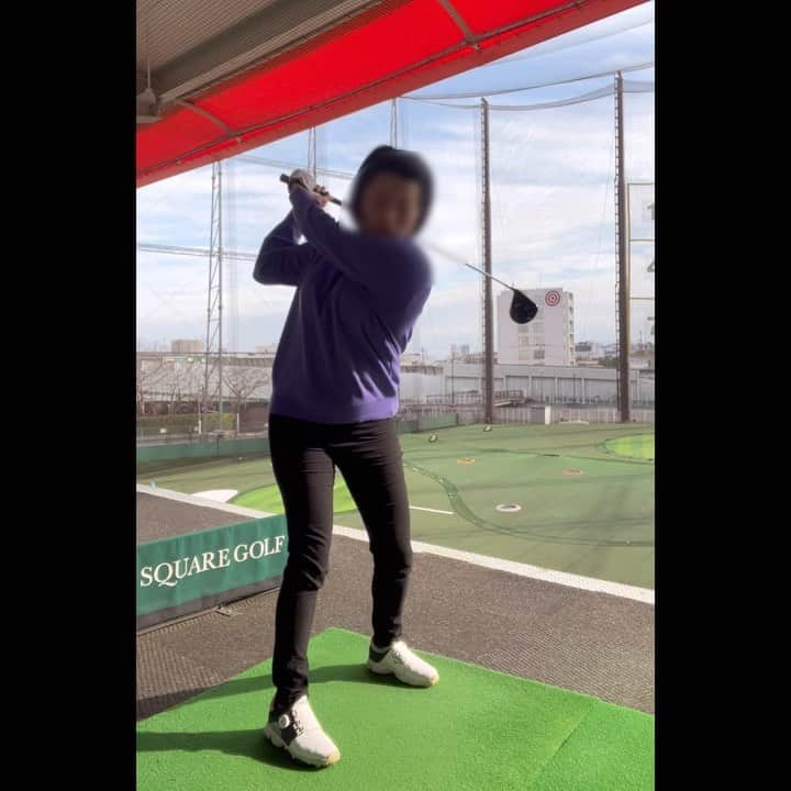 近藤祥子のインスタグラム：「⛳️ ドライバーショット🏌️‍♀️ . テイクバックしてる時の顔が衝撃的だったので、思わずモザイク😂 . . #ゴルフ #ゴルフ女子 #ゴルフ練習 #ゴルフスイング #ゴルフスイング動画 #ドライバーショット #ドライバー #callaway #callawaygolf  #キャロウェイ #golf #golfswing #golfgirl #instagolf」