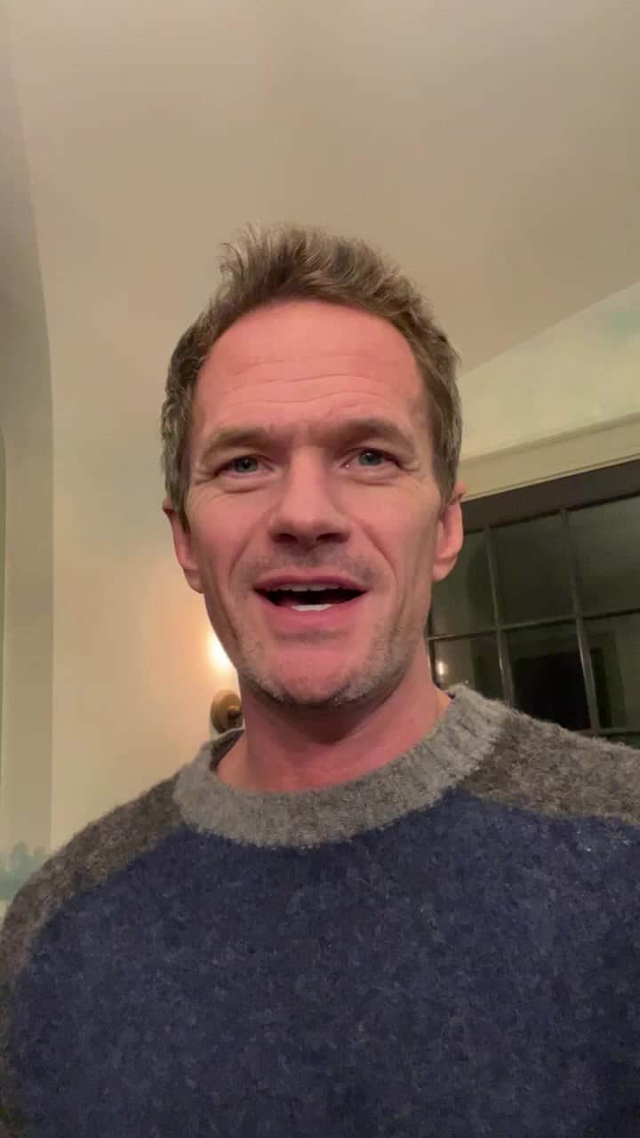 ニール・パトリック・ハリスのインスタグラム：「Dinner at the Funhouse. 2.5.22. Random discussions about Korean bbq, the Olympics, Wondercade, etc.   @carissasthebakery @nbcolympics @wondercade @dbelicious @michaelserrato @thejohnnyrodge」