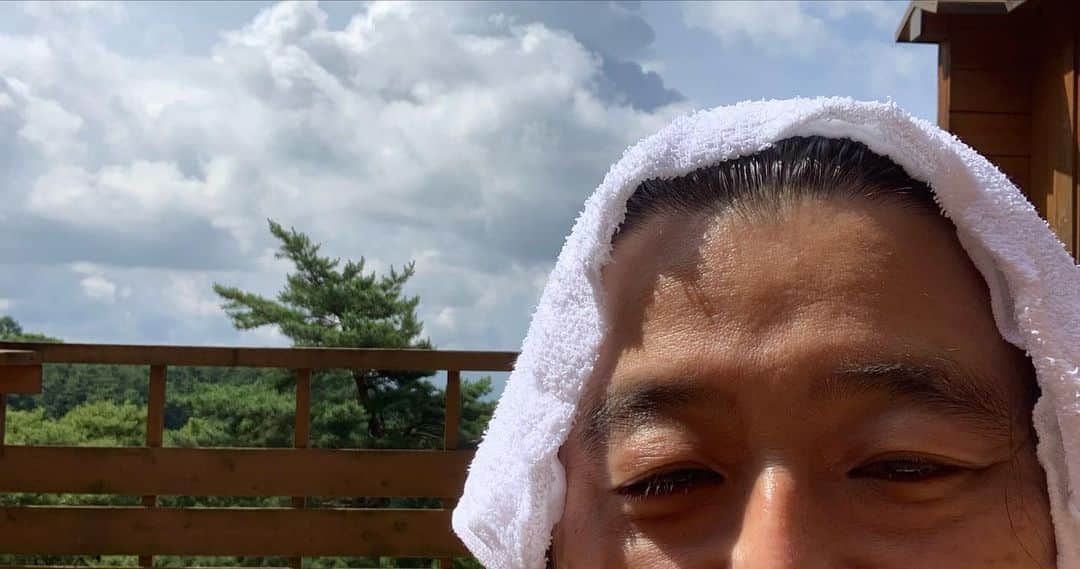 長州小力さんのインスタグラム写真 - (長州小力Instagram)「昨日、50歳になりました✨✨✨ 皆様とのご縁がキレない💢ように引き続きよろしくお願いします😊☝️  #長州小力#お笑い芸人＃西口プロレス#ものまね#長州力#誕生日#50歳 ＃飛ぶぞ！」2月6日 14時56分 - koriking1972