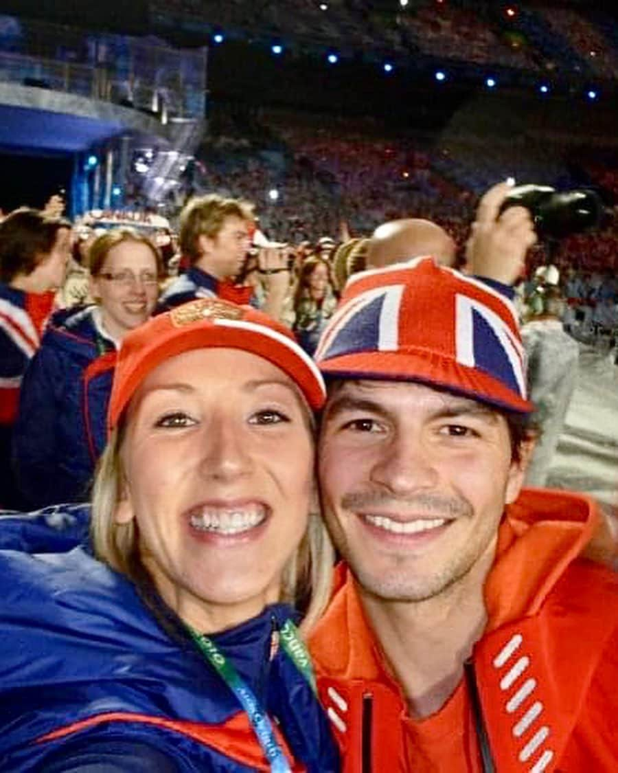 シネイド・ケアーさんのインスタグラム写真 - (シネイド・ケアーInstagram)「Watching Olympics is bringing back so many pre-Instagram memories so wanted to share just a random few that I found from Vancouver 2010 .…😊⛸ @teamgb @olympics #olympics #figureskating」2月6日 10時12分 - sineadskate