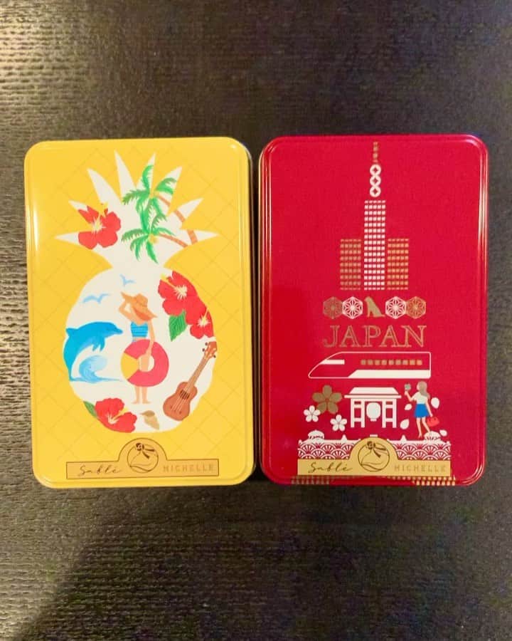 のインスタグラム：「先日いただいたお菓子 めっっっっちゃ可愛いです😍 いろいろな国をモチーフにしたサブレ JAPANには東京タワーや富士山のモチーフ HAWAIにはイルカやパイナップルなどのモチーフ 缶も可愛らしいしいろんな国を集めたくなっちゃう✨ みているだけでワクワクします〜😆 #サブレミッシェル #サブレ #お菓子#旅行気分 ＃手ブレすみません #原史奈 #ゴルフ #ゴルフレッスン #ゴルフ女子 #ゴルフ大好き #golf #ゴルフウエア #ゴルフコーデ #ゴルフグッズ #ゴルフ動画 #ping #ピン #ping女子 #gle2 #g410 #even #archivio #アルチビオ #cuartounited #instagolf」