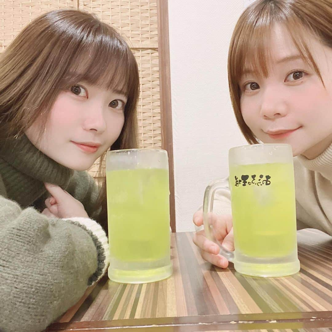 真奈さんのインスタグラム写真 - (真奈Instagram)「今日はすずと おふろの王様町田店さんへ🧖‍♀️  相変わらずありとあらゆる 場所に真奈いてます…ありがたき…  皆んなも遊びに行ってね。  外気浴最高だよ☺️  #おふろの王様　#町田 #サウナ　#サウナ女子」2月6日 22時49分 - manatmnt0116