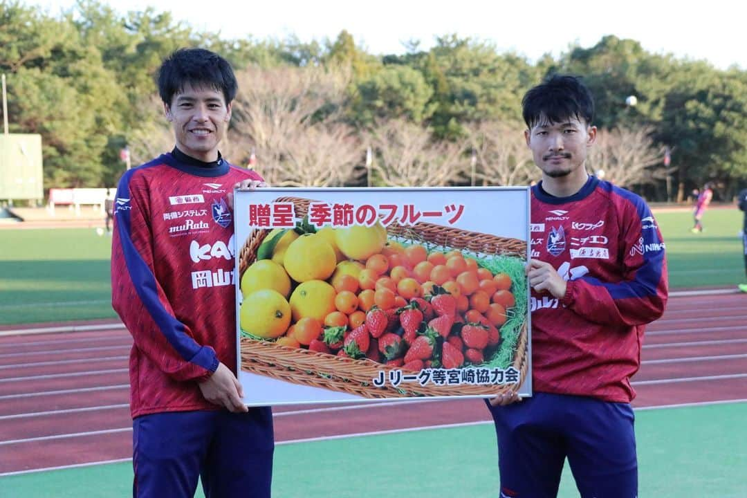 濱田水輝さんのインスタグラム写真 - (濱田水輝Instagram)「宮崎キャンプ⚽️✅  素晴らしい環境の下、充実したトレーニングができました！  このような状況でもキャンプを受け入れてくれた関係者の皆様ありがとうございました！  #ファジアーノ岡山 #濱田水輝」2月6日 17時04分 - mizuki__hamada