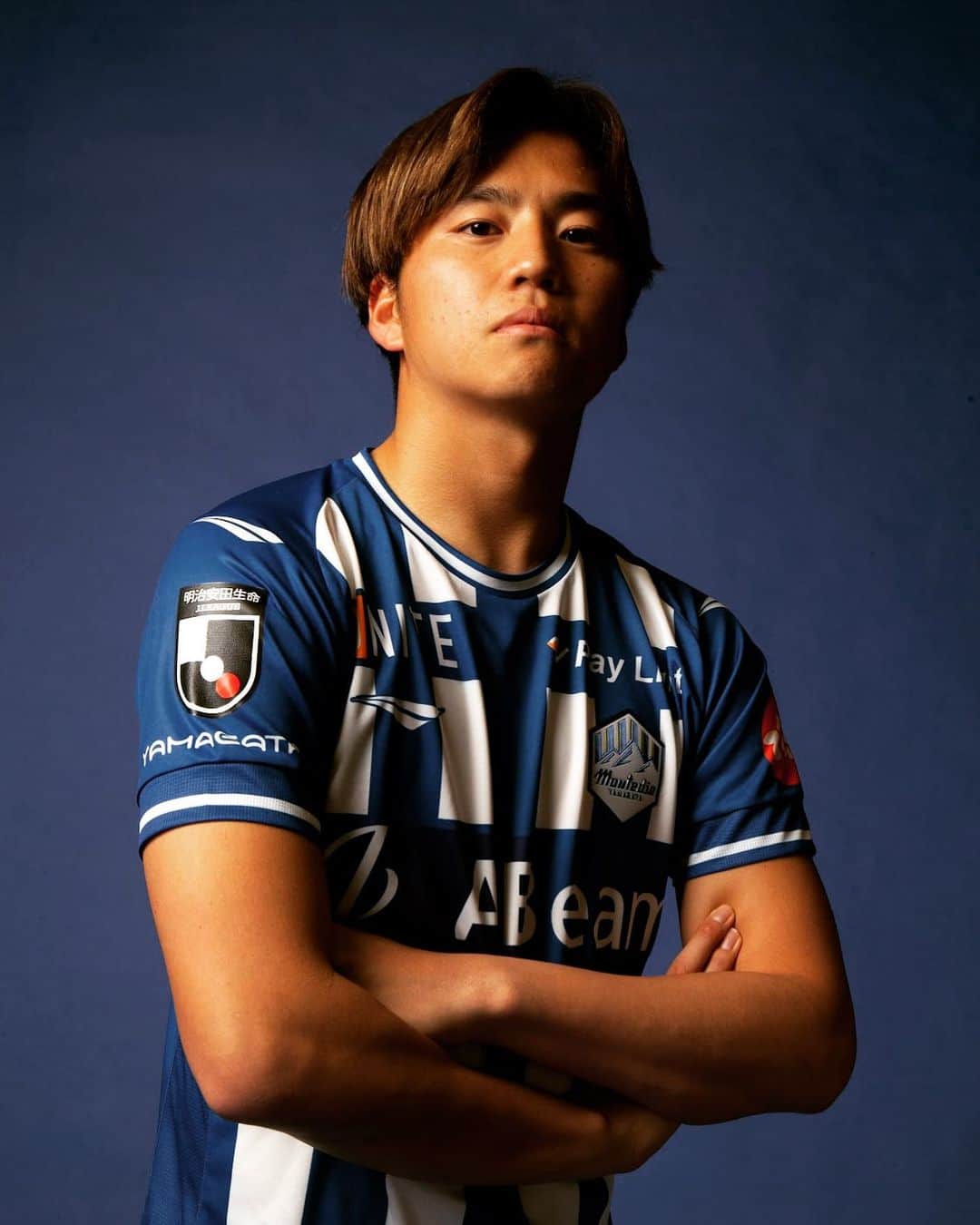 のインスタグラム：「開幕まで2週間。  チームとしても個人としても大事になってくるこの時期を大切に過ごしたいと思います💪  開幕戦は最高の試合を届けれるようにいい準備します！！  ユニホームでまだ迷ってる人がいたら是非10番を🤭😉」