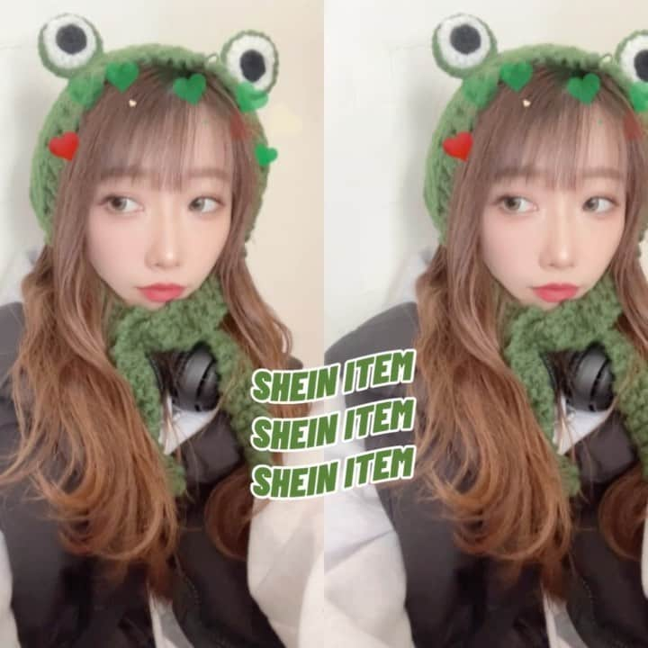 AYAKAのインスタグラム：「ㅤ  ㅤ SHEIN で買ったこのカエル かわいいので  みんなもぜひ 買ってね〜🐸💞（ 笑 ） ㅤ 最近 SHEIN で 服よりも 小物とか買っちゃう✌🏼 ㅤ ヘンテコなのたくさんあっていいよね （ 笑 ）  ㅤ #shein #shein購入品 #snow #毛糸小物  #毛糸の帽子 #プチプラ #カエルの帽子 #でもカエルはこの世の中で1番苦手無理  ㅤ」