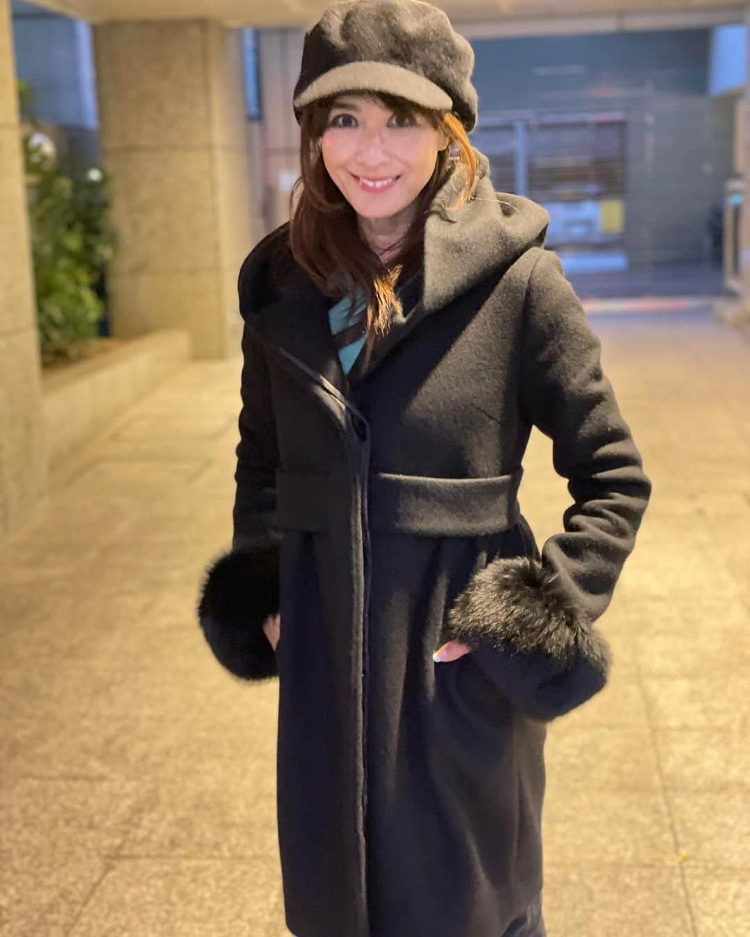 山田佳子さんのインスタグラム写真 - (山田佳子Instagram)「この週末、寒かったー❄️🥲 外出は必要最小限… あー、早く暖かくなってほしいなぁ。 ⁡ #冷たい  #風 #寒くて #ぶるぶる #体調管理 #気をつけてね #風邪予防 #明日からまた頑張ろう  #黒コーデ ⁡ ⁡」2月6日 20時25分 - yoshiko117