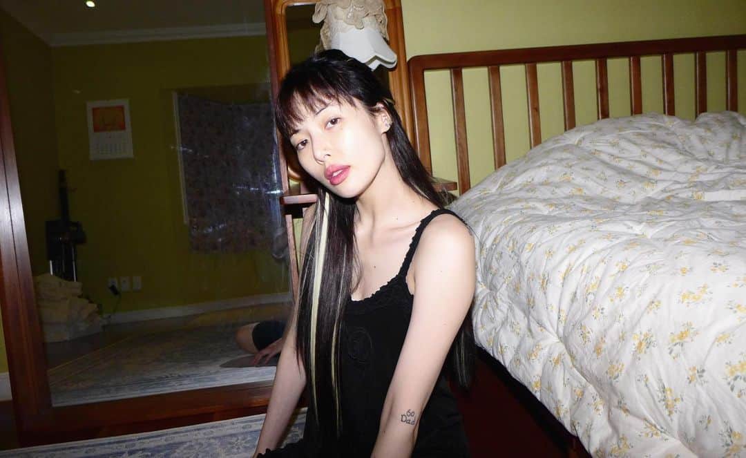 ヒョナ さんのインスタグラム写真 - (ヒョナ Instagram)「🖤💛🖤💛🖤💛」2月6日 21時01分 - hyunah_aa
