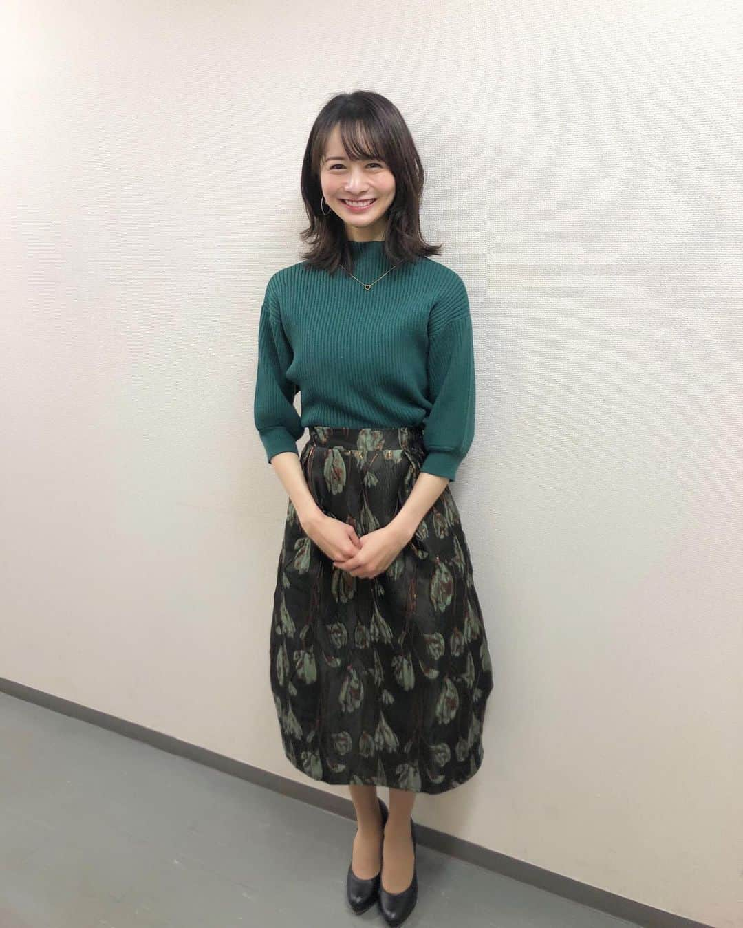 高見侑里さんのインスタグラム写真 - (高見侑里Instagram)「◡̈♥︎ 1/28(金)公開の映画「Pure Japanese」の公開御礼舞台挨拶が本日行われ、企画・プロデュース・主演を務められたディーン・フジオカさんと#蒔田彩珠 さんにお話を伺わせていただきました🎤 ⁡ とってもお茶目な#ディーンフジオカ さんと、とってもピュアな蒔田さんのインタビューの模様は明日2/7(月)の#めざましテレビ で放送予定ですので、お時間合いましたらぜひご覧ください⏰ ⁡ #PureJapanese * トップス＆スカート...#frenchpave ネックレス...#taocollection」2月6日 21時34分 - yuri_takami_official