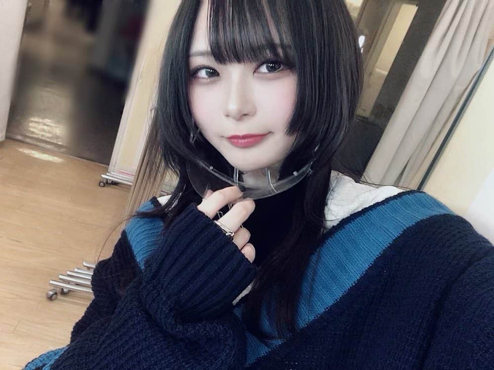 竹内ななみのインスタグラム：「1ヶ月ぶりの投稿らしいです 頻度低くてほんとにすみません」