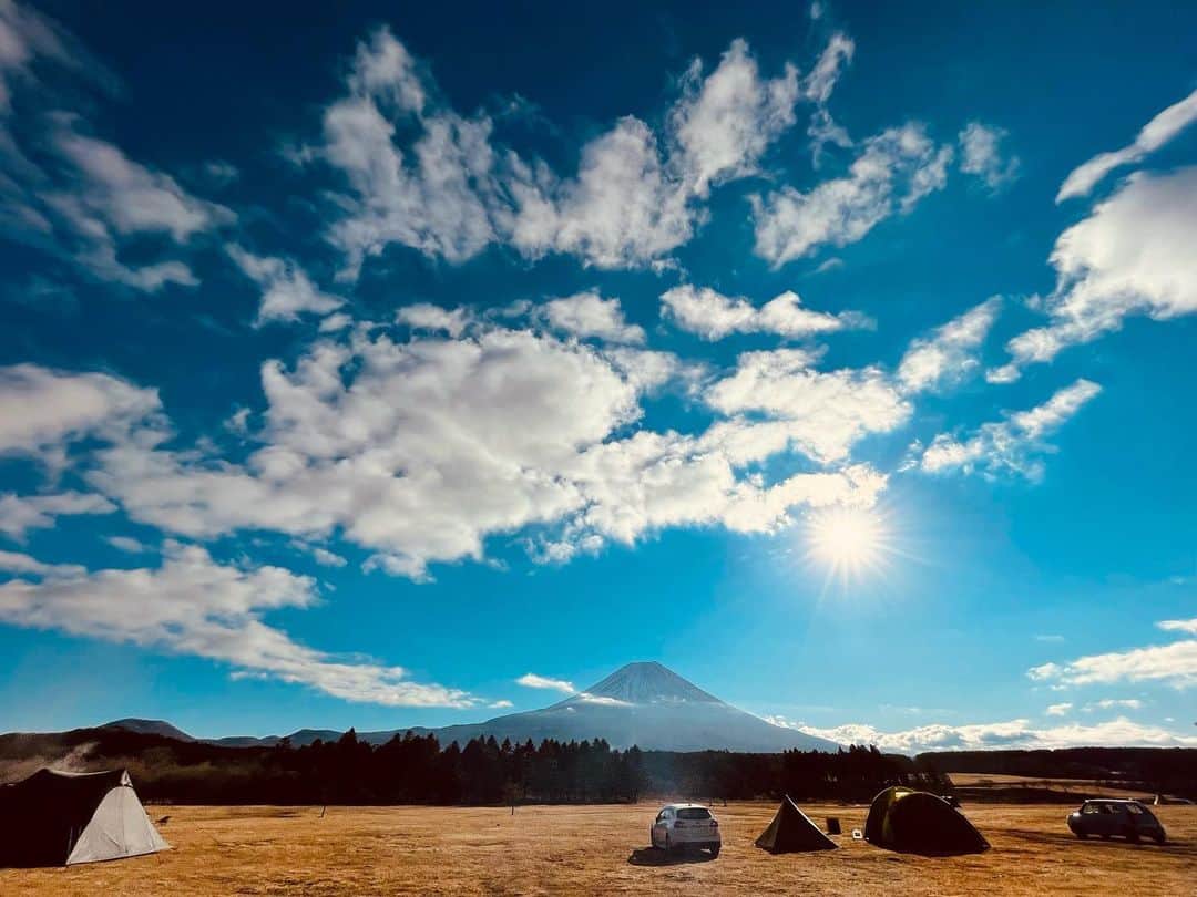 森恵さんのインスタグラム写真 - (森恵Instagram)「おはようございます 今日も富士山異常ありません  いいアイデアが 浮かびそう」2月7日 9時12分 - morimegumi_official