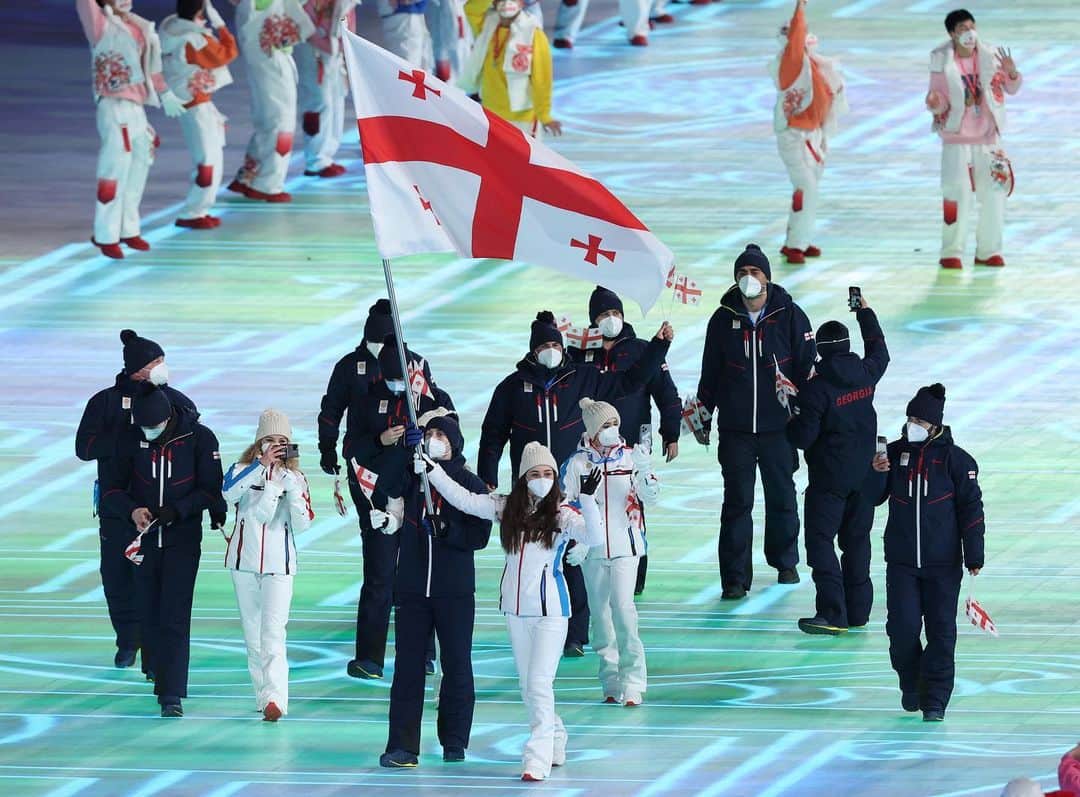 モリス・クヴィテラシヴィリさんのインスタグラム写真 - (モリス・クヴィテラシヴィリInstagram)「Opening Ceremony - Beijing 2022!  Flagbearers with @ninotsiklaurii   Thank you to Georgian NOC for the honor!  #moriskvitelashvili #beijing2022 #china #flagbearer #georgia #figureskating」2月7日 1時22分 - moriskvit