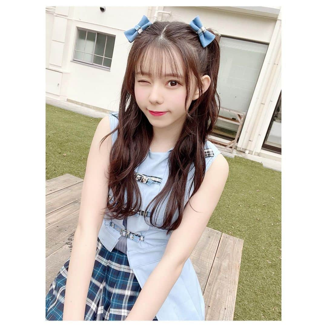 大森莉緒さんのインスタグラム写真 - (大森莉緒Instagram)「・ ・ 「 当たりくじ」のMVが公開されました〜〜🎉❤️  めちゃめちゃ楽しくて、面白くて、とっても素敵なMVになっています✨✨  MVの感想たくさんお待ちしてます⸜ ♡ ⸝ ・ ・ #大森莉緒 #おーりお #おりおんず #ラストアイドル #雲の上はいつも晴れ #mv #mv撮影 #ハーフツイン #韓国ヘア #シースルーバング #水色 #instagram #instagood #instapic #good #hair #패션 #코디 #오늘의코디 #오늘의패션 #전신샷 #코디스타그램 #옷 #좋아요 #트윈테일」2月7日 20時21分 - rio.ohmori