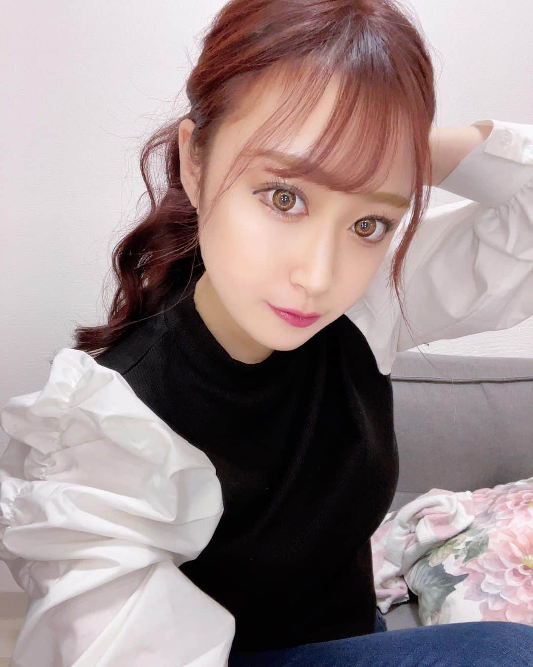 𝑼𝑴𝑰𝑲𝑨のインスタグラム：「・ 恋愛感情はただの脳のバグらしい🧠 ・  #錦#錦3#錦3丁目 #キャバクラ#キャバ嬢#名古屋#栄#女子大#ホスト#歌舞伎町#新宿#ミナミ#北新地#祇園#中洲#すすきの#夜職#ナイツネット#サロンドゴールド#おうち時間#シャンパン#followe#f4f#followforfollowback #いいね返しは絶対 #いいねした人で気になった人フォロー #いいね返し」