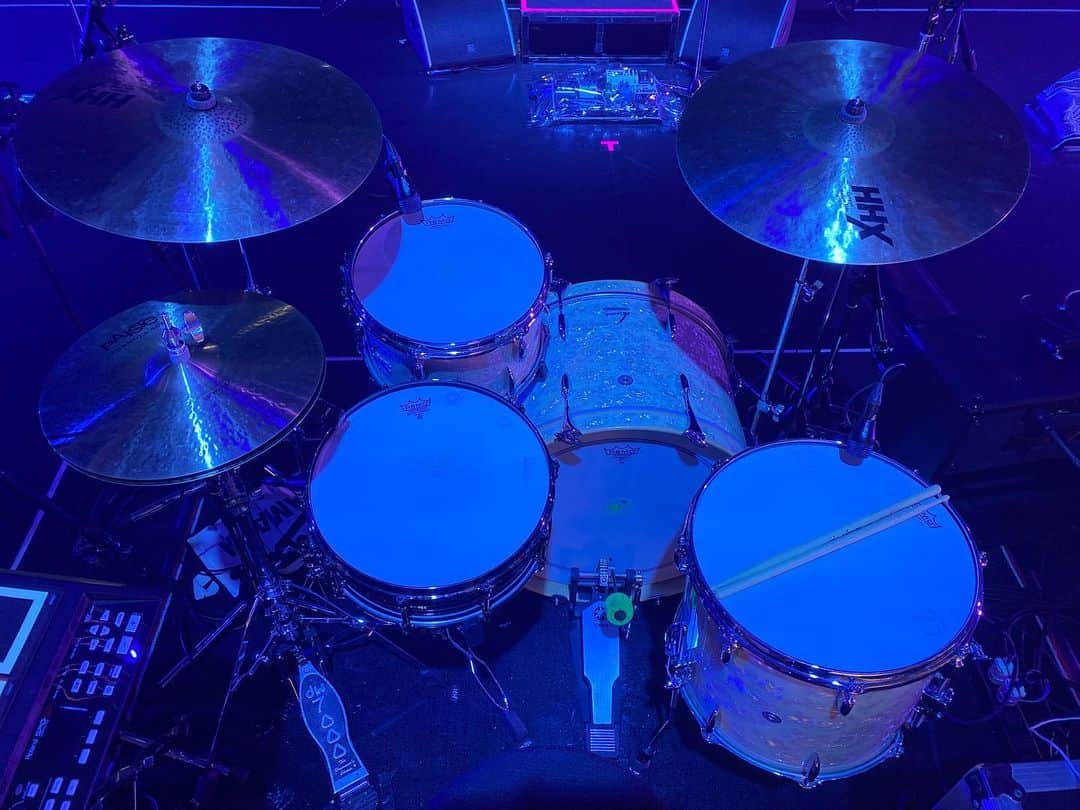 のインスタグラム：「This tour was a simple drum set.」