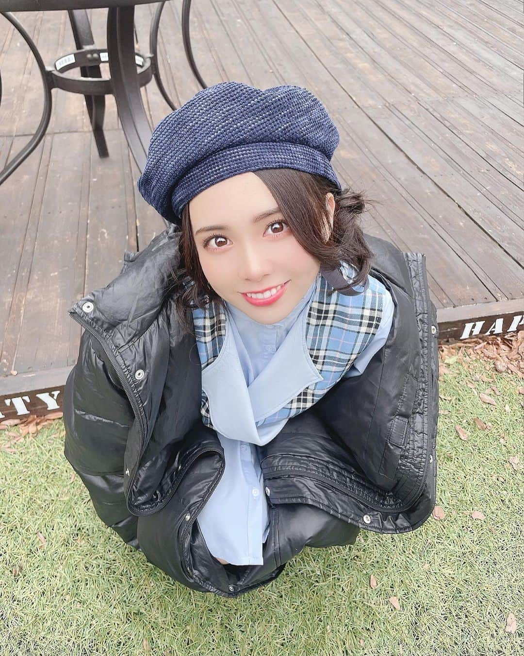 西村歩乃果のインスタグラム：「カップリング曲 「当たりくじ」 のミュージックビデオが 本日解禁されました👏  一人一人さまざまな 当たりくじに挑戦しています＼(^o^)／ とっても 楽しいMVなので ぜひ見てほしいです！！！！  #ラストアイドル　#当たりくじ　 #MV」