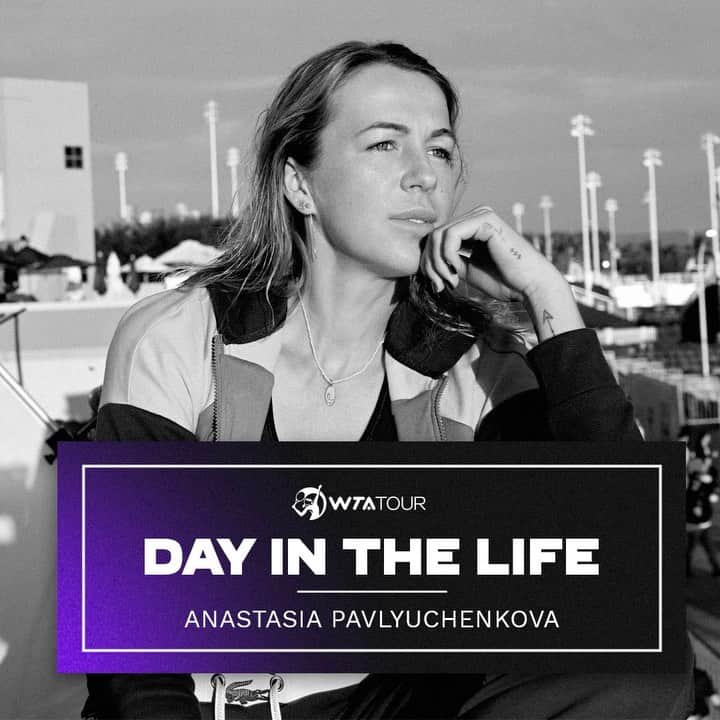 アナスタシア・パブリュチェンコワのインスタグラム：「Day In The Life with me , always starts with coffee , lot’s of coffee … 😅 🎾 🥰 @wta Full video link in the story 🎥」