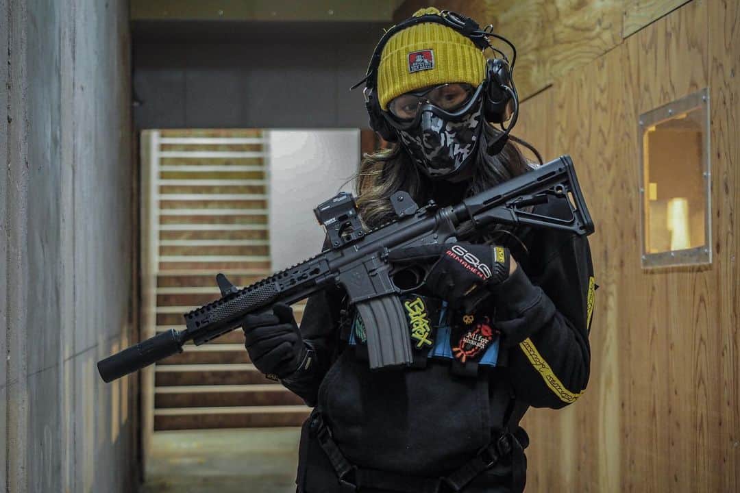 悠月アイシャのインスタグラム：「I really love to play airsoft.  #airsoftlove #airsoft #airsoftnation」