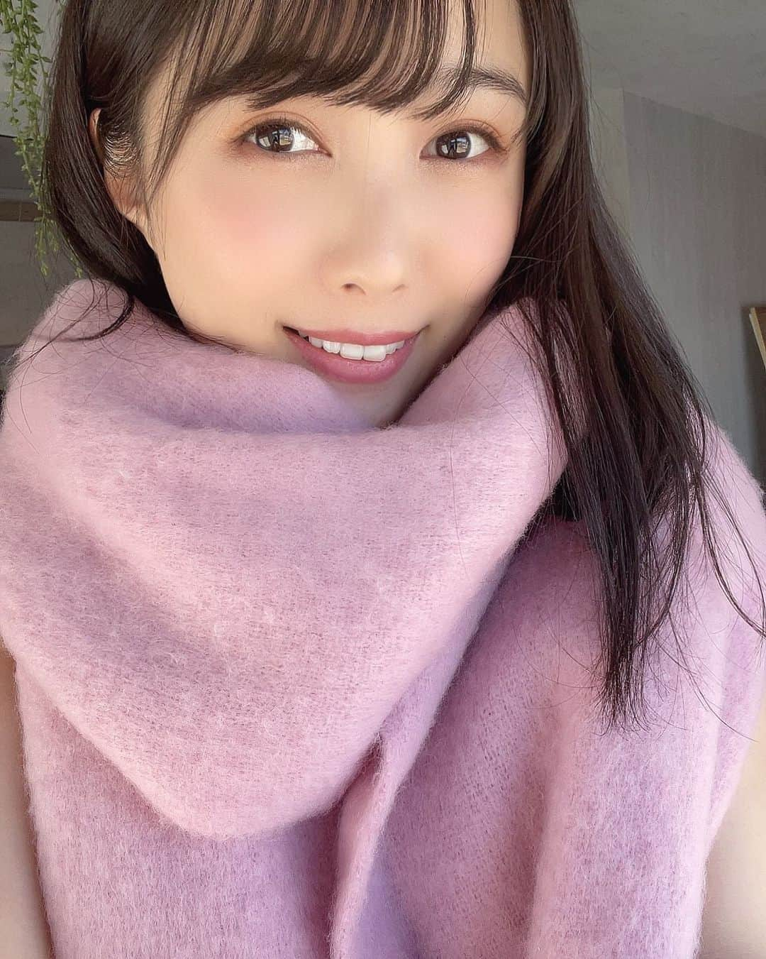 佐々木晴花さんのインスタグラム写真 - (佐々木晴花Instagram)「・ ・ ・ 「おっはる～☀️🌱  2月寒すぎる🥶🥶🥶 (((*>_<)))ﾌﾞﾙﾌﾞﾙ  あったかくして乗り越えましょ💪✨  今日もレッツエンジョイ🕺💓」 ・ ・ ・ ・ 💎心変わりの相手は私にしてみない？💎 ・ ・ ・ #RIZINガール2020 #女優 #ダンス講師 #グラビア#グラドル  #写真好きな人と繋がりたい #カメラマンさんと繋がりたい #写真で伝えたい私の世界 #被写体になります#被写体モデル #被写体依頼受付中#ポートレートモデル #フィルムカメラに恋してる #マシュマロボディ#ムチムチボディ #セクシー #透明感女子#癒し系女子 #釣りガール #グルメ女子  #レトロコーデ#私服コーデ #ラウンドガール#RIZINガール #japanesegirl #instagood #ビジョ図鑑  #女子力 #女子力アップ #女子力向上委員会」2月8日 9時06分 - haru2n.run