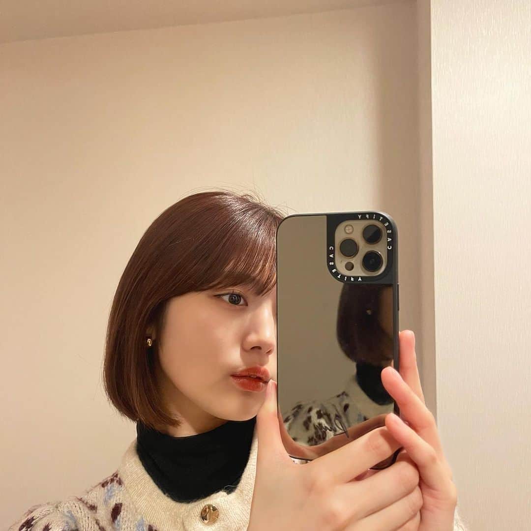 北野瑠華のインスタグラム：「新しいケースを手にいれた。 #iphoneケース #CASETiFY #ShowYourColors @casetify_jp @casetify」