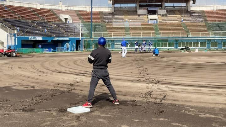 伊藤光のインスタグラム：「順調に回復してます⚾️  #術後約4ヶ月」