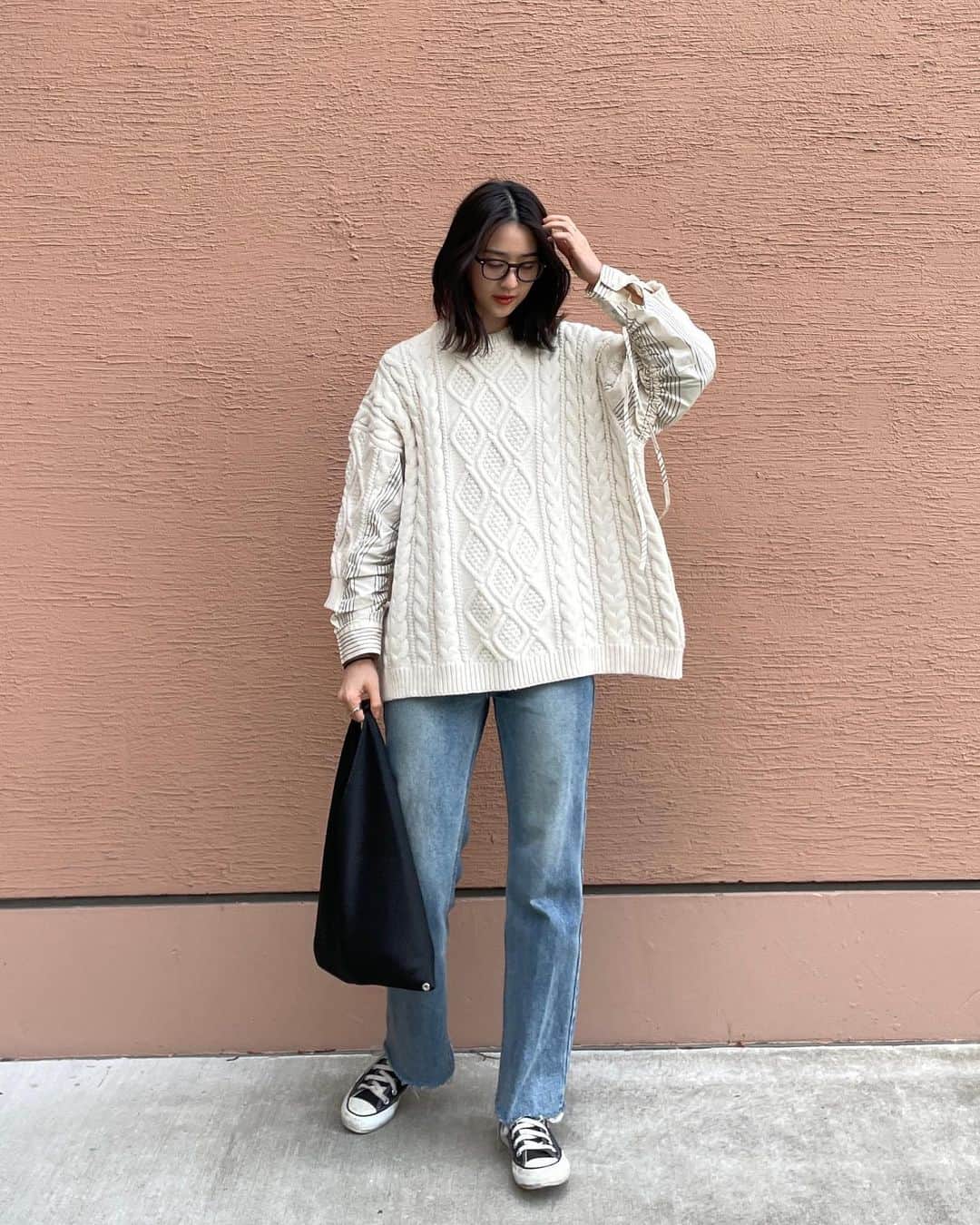 青野楓のインスタグラム：「シンプルな日🤍🖤  #valmuer_snap #Valmuer #valmuer_official#kaede626style」