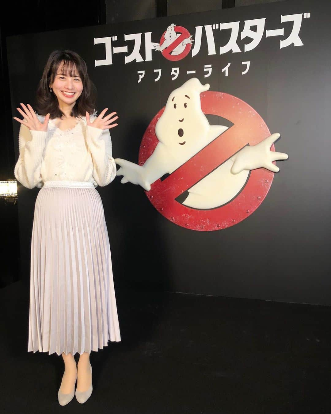 高見侑里さんのインスタグラム写真 - (高見侑里Instagram)「◡̈♥︎  2/4(金)から公開の映画「ゴーストバスターズ／アフターライフ」の大ヒットバレンタインデーイベントに、日本語吹き替えキャストの#上白石萌歌 さんと、#ゴーストバスターズ の大ファンという#チョコレートプラネット の#長田庄平 さんと#松尾俊 さんが出席され、お三方にインタビューさせていただきました👻 ⁡ その模様は明日2/9(水)の#めざましテレビ をご覧ください⏰ * トップス...#saisondepapillon スカート...#frenchpave」2月8日 20時03分 - yuri_takami_official