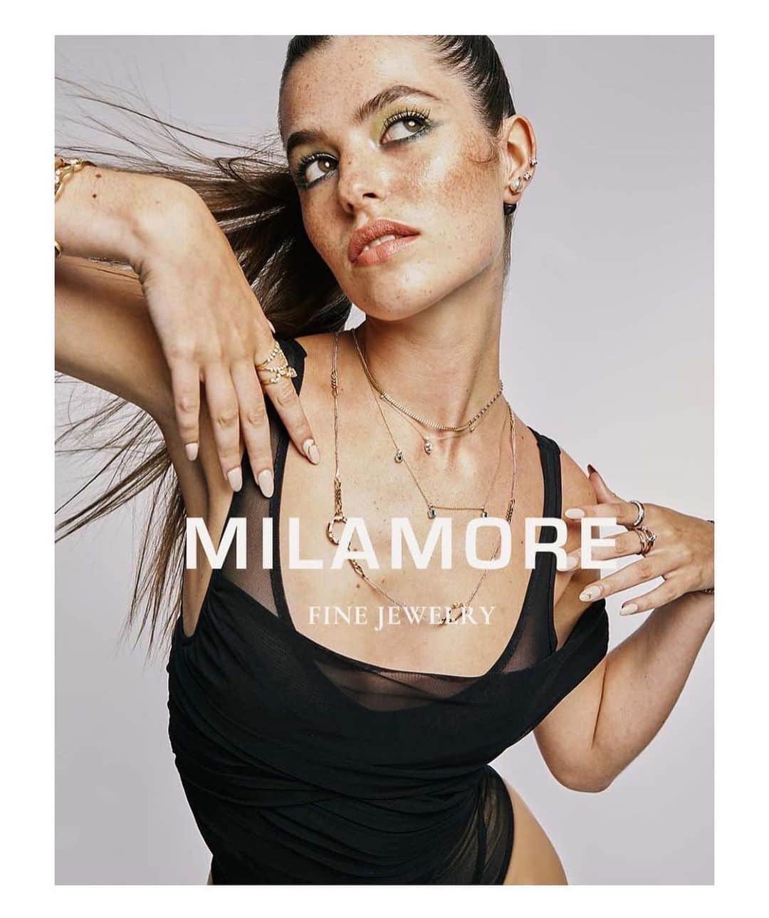 稲木ジョージさんのインスタグラム写真 - (稲木ジョージInstagram)「Still my favorite campaign with @benchab for @milamorejewelry ❤️‍🔥 Muse @puchy10 Stylist @baptistecothenet  HMU @celine_de_cruz  Short jeans @palomospain」2月9日 9時16分 - georgerootnyc